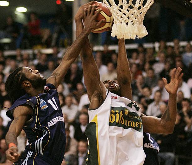 供防守屏障 供防守屏障